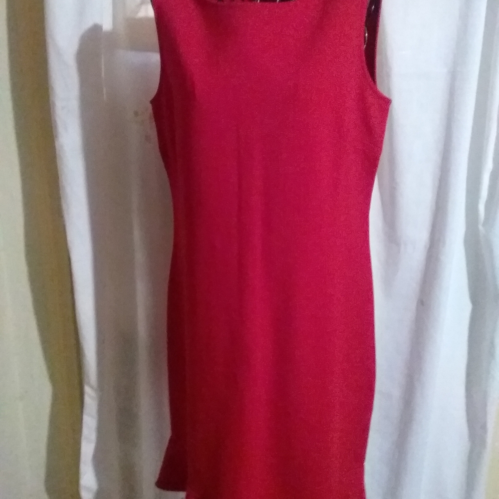 Red dress no sleeves